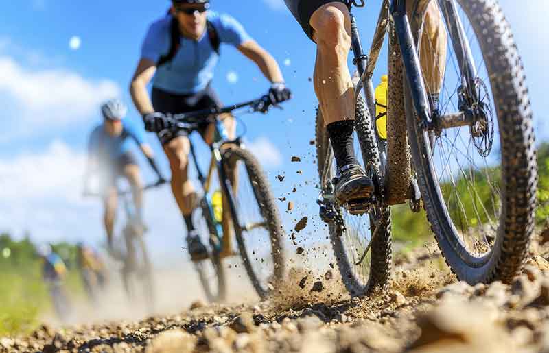 The Hôtel Belleville in Lamalou-les-Bains offers a variety of itineraries, accessible to all levels, to cycling enthusiasts