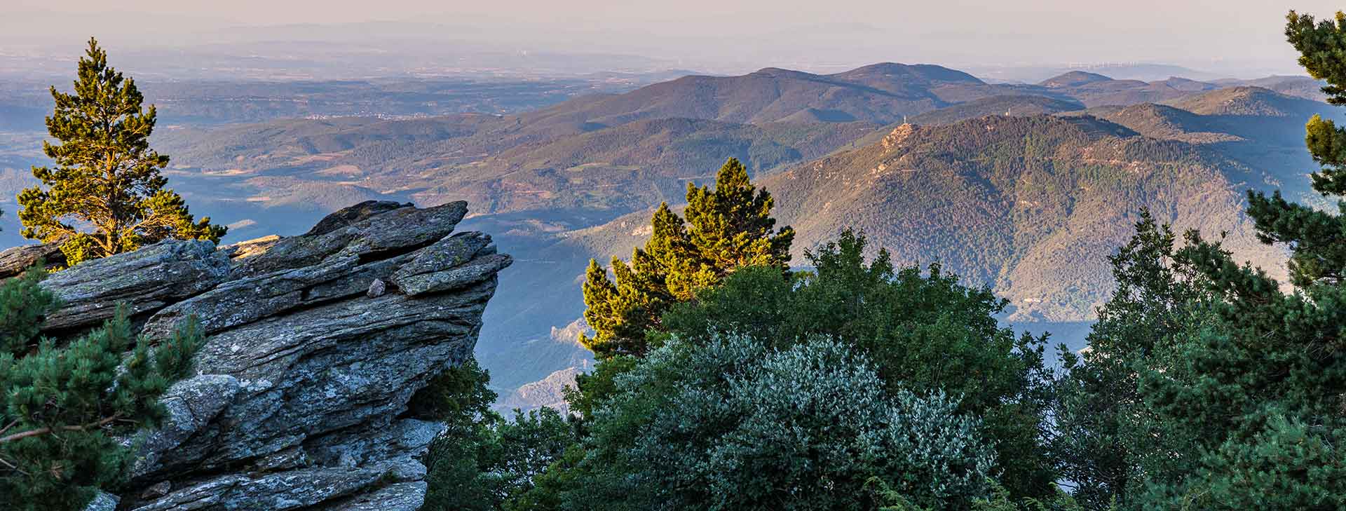 Enjoy a unique stay at the Hôtel Belleville in Lamalou-les-Bains